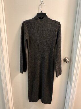 Fifteen Twenty Charcoal Gray Knit Sweater — Size S — Soft & Cozy